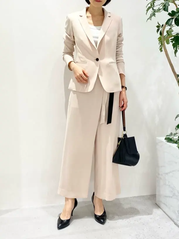 BEIGE， R.A コーディネート画像