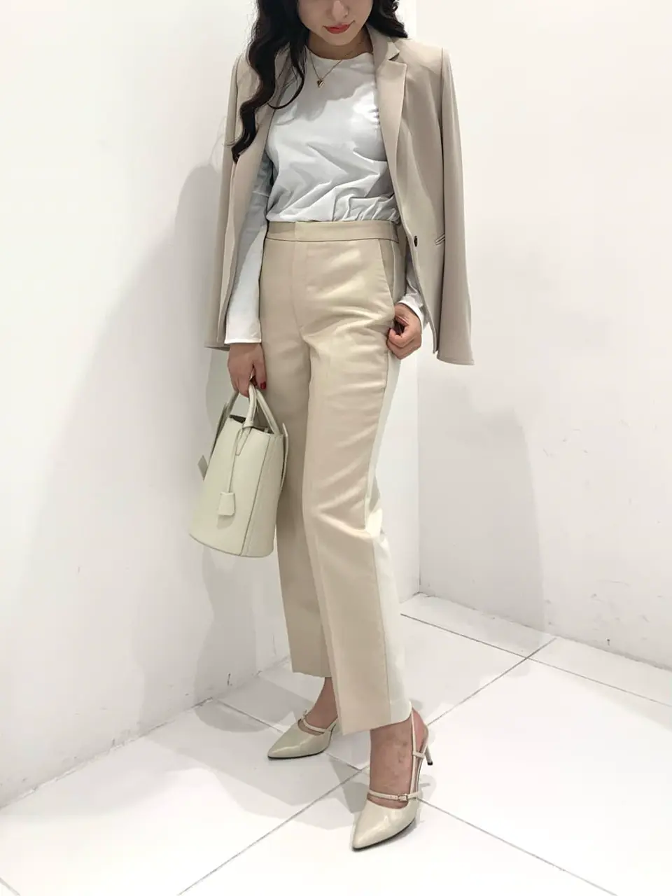 BEIGE， アライ コーディネート画像