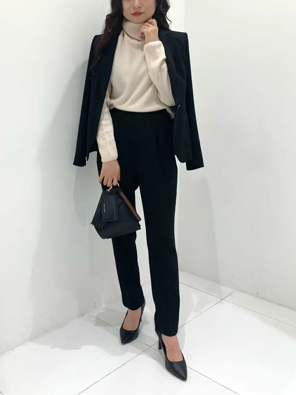 BEIGE， アライ コーディネート画像