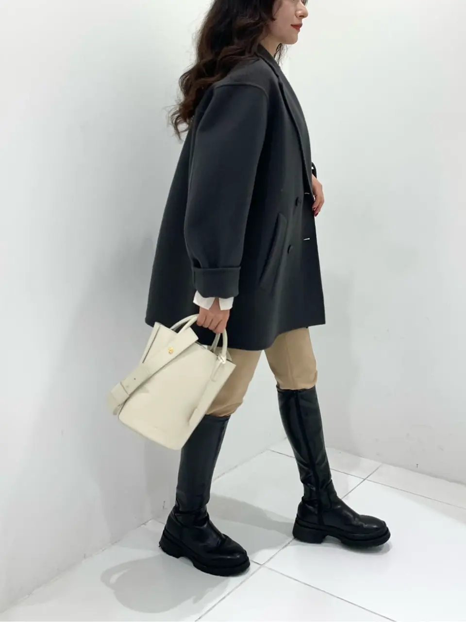 BEIGE， アライ コーディネート画像