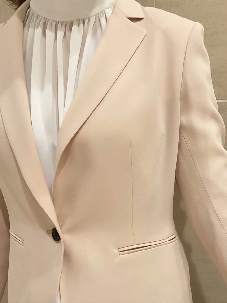 BEIGE， 須藤 コーディネート画像