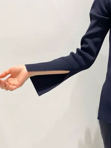 BEIGE， R.A コーディネート画像