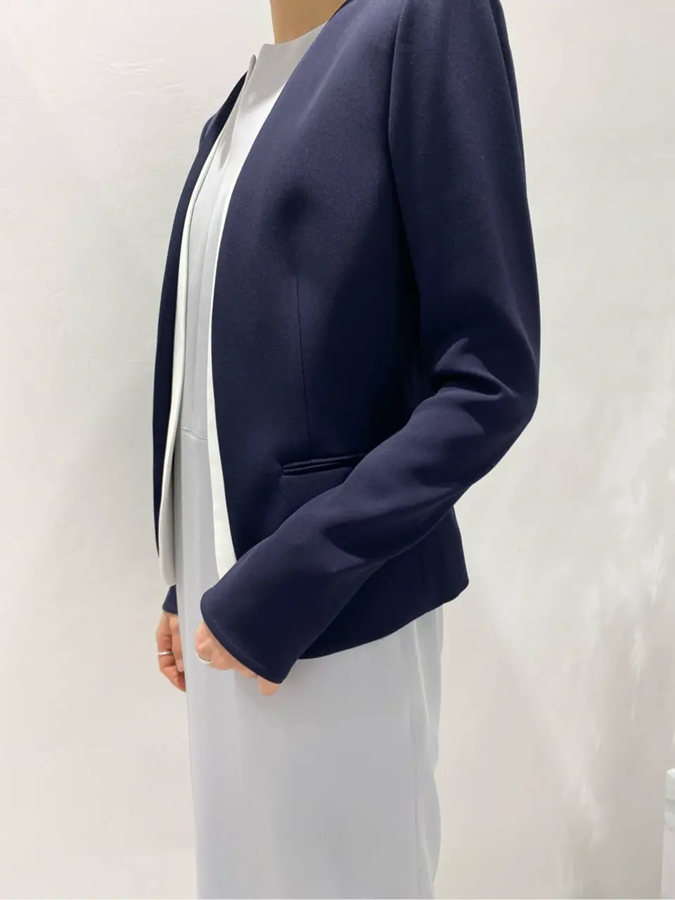 BEIGE， R.A コーディネート画像