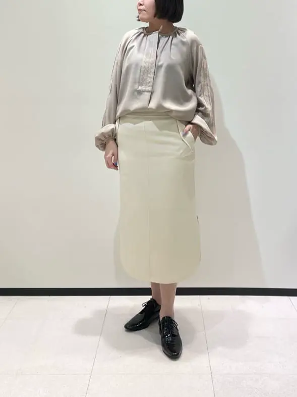 BEIGE， 藤木 コーディネート画像