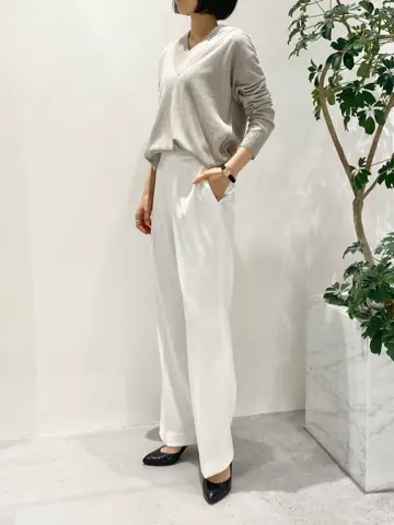 BEIGE， R.A コーディネート画像