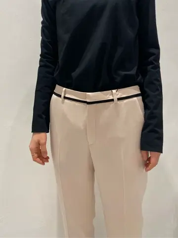 BEIGE， R.A コーディネート画像