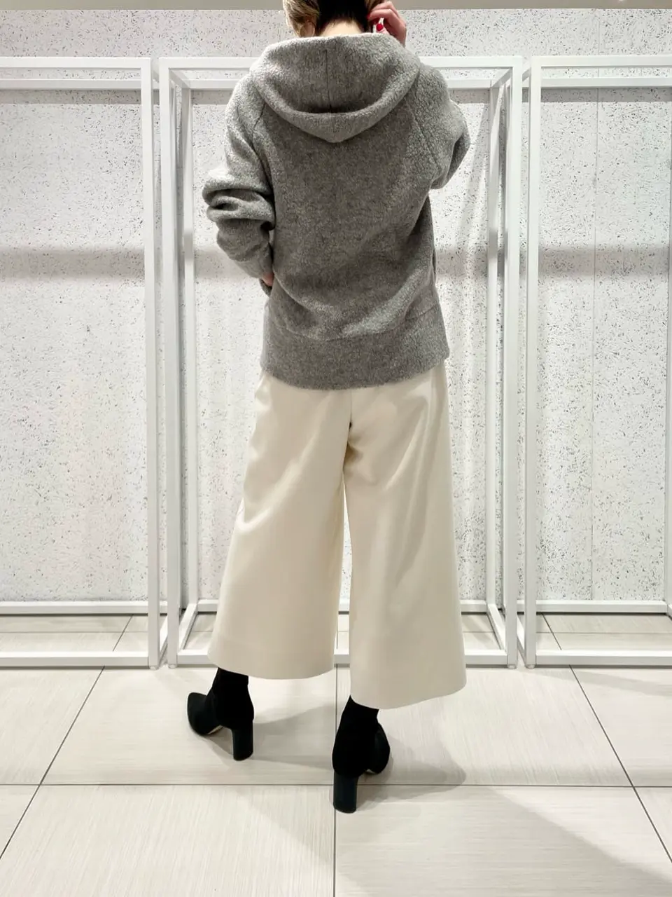 BEIGE， 柴田 コーディネート画像