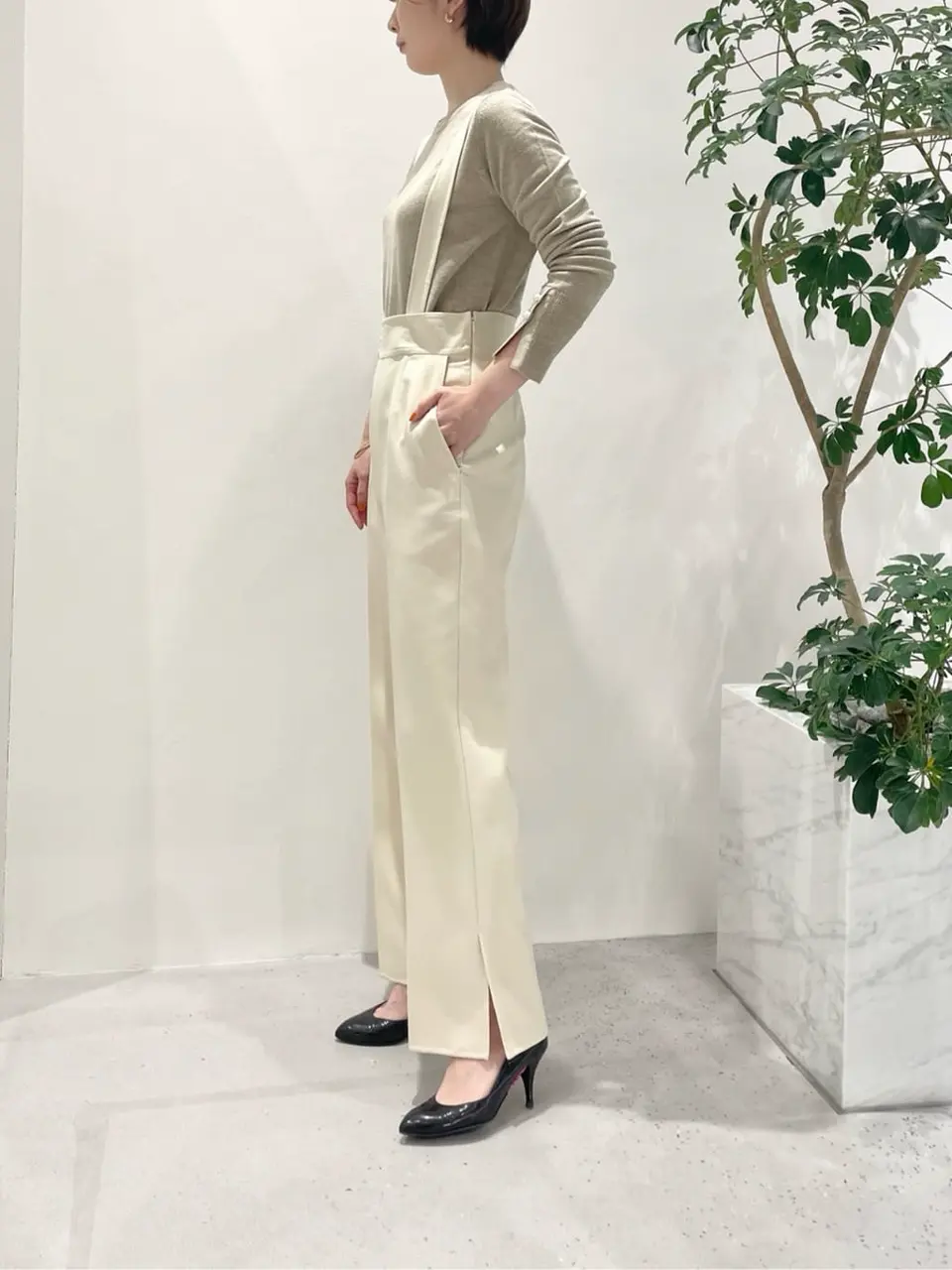 BEIGE， 小泉 コーディネート画像