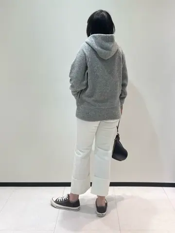 BEIGE， 藤木 コーディネート画像