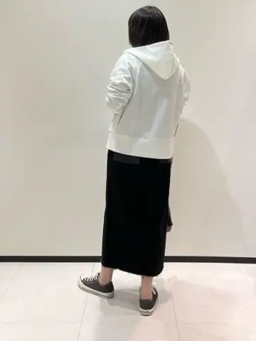 BEIGE， 藤木 コーディネート画像