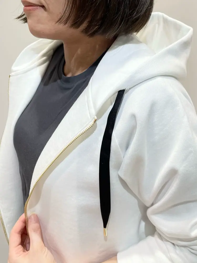 BEIGE， 藤木 コーディネート画像