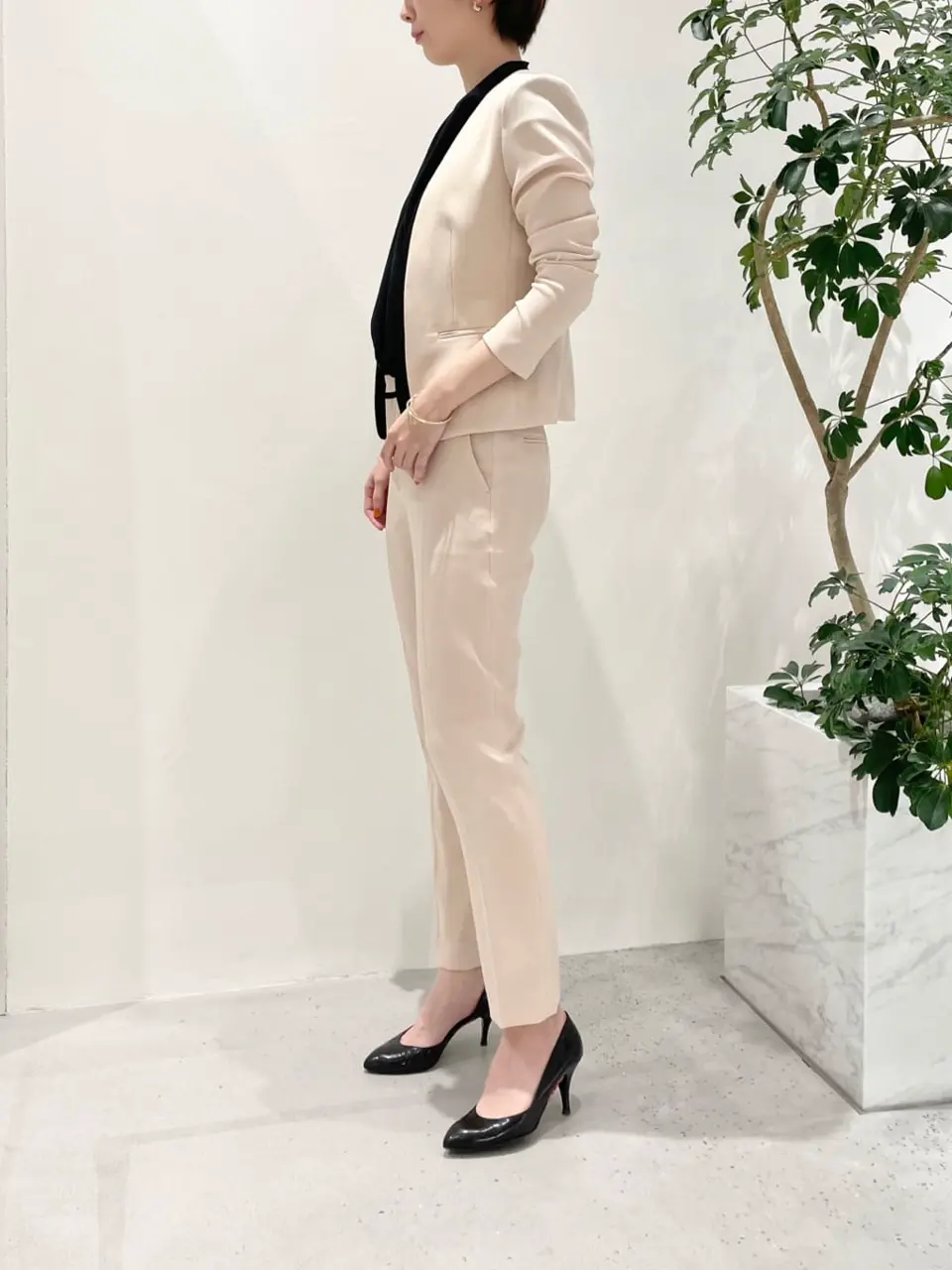 BEIGE， 小泉 コーディネート画像