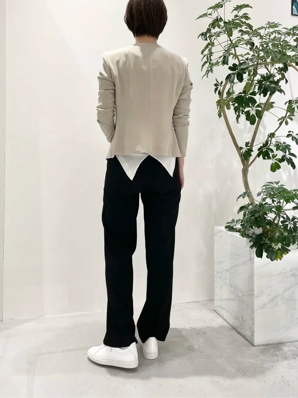 BEIGE， 小泉 コーディネート画像