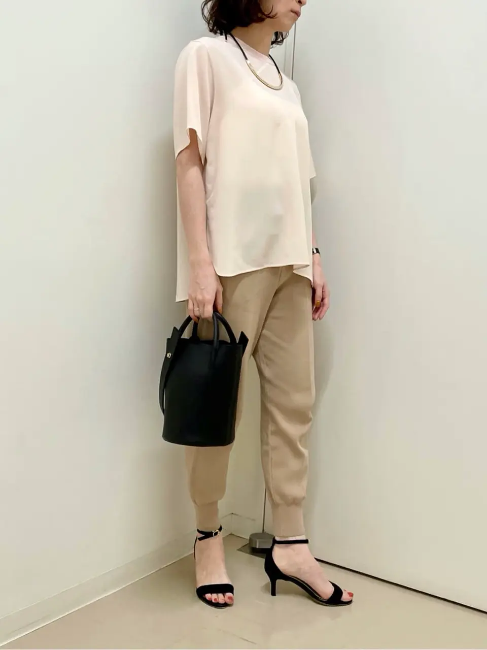 BEIGE， スタッフ コーディネート画像