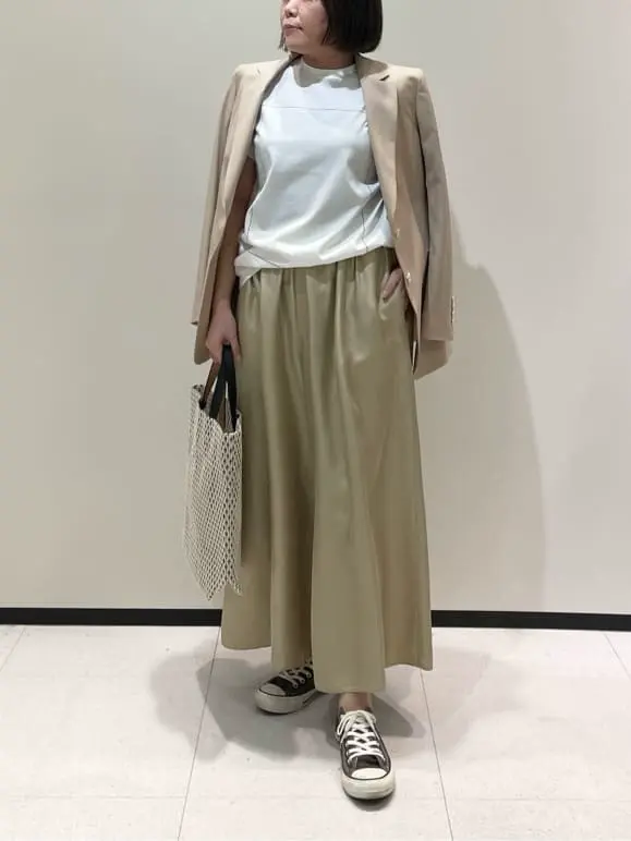 BEIGE， 藤木 コーディネート画像