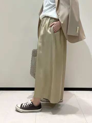 BEIGE， 藤木 コーディネート画像