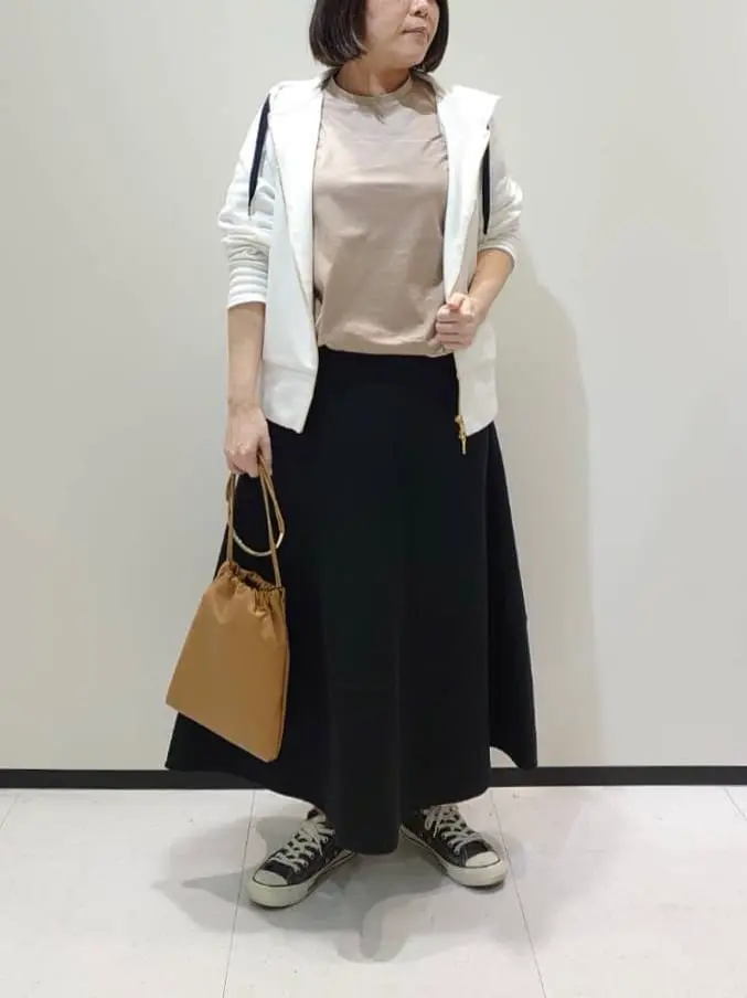 BEIGE， 藤木 コーディネート画像