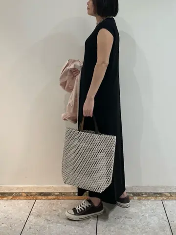 BEIGE， 藤木 コーディネート画像