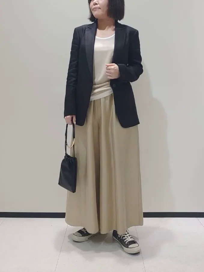 BEIGE， 藤木 コーディネート画像