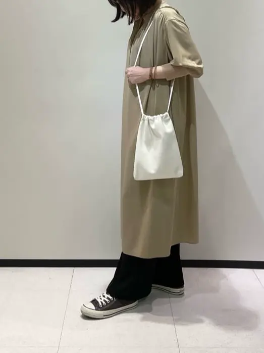 BEIGE， 藤木 コーディネート画像