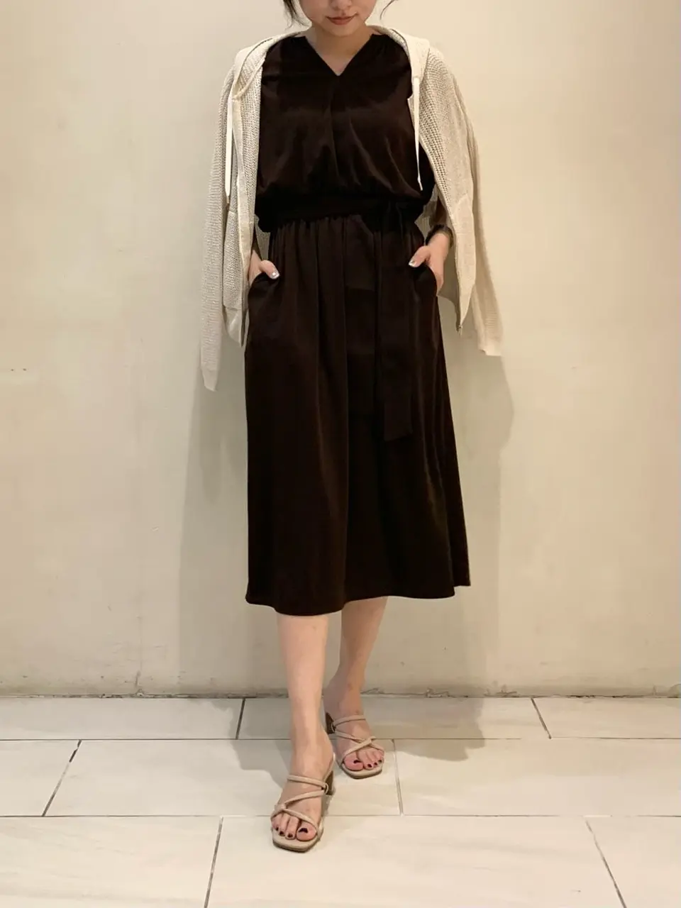 BEIGE， アライ コーディネート画像