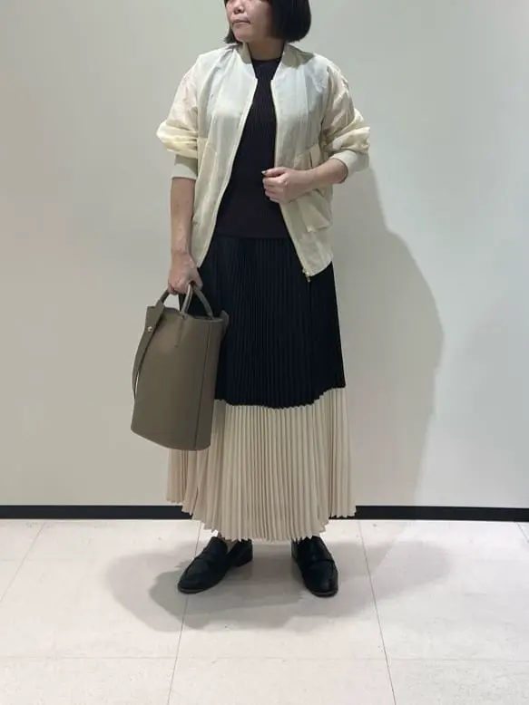 BEIGE， 藤木 コーディネート画像