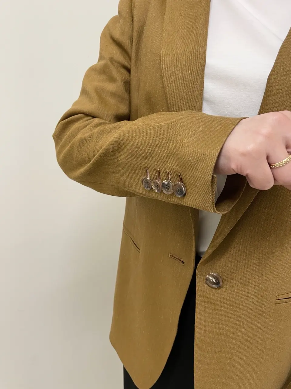 BEIGE， スタッフ コーディネート画像