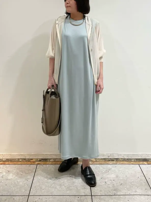 BEIGE， 藤木 コーディネート画像