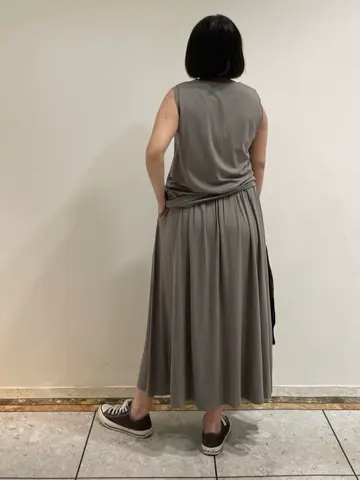 BEIGE， 藤木 コーディネート画像