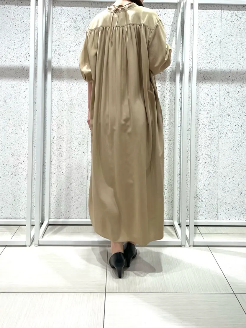 BEIGE， スタッフ コーディネート画像