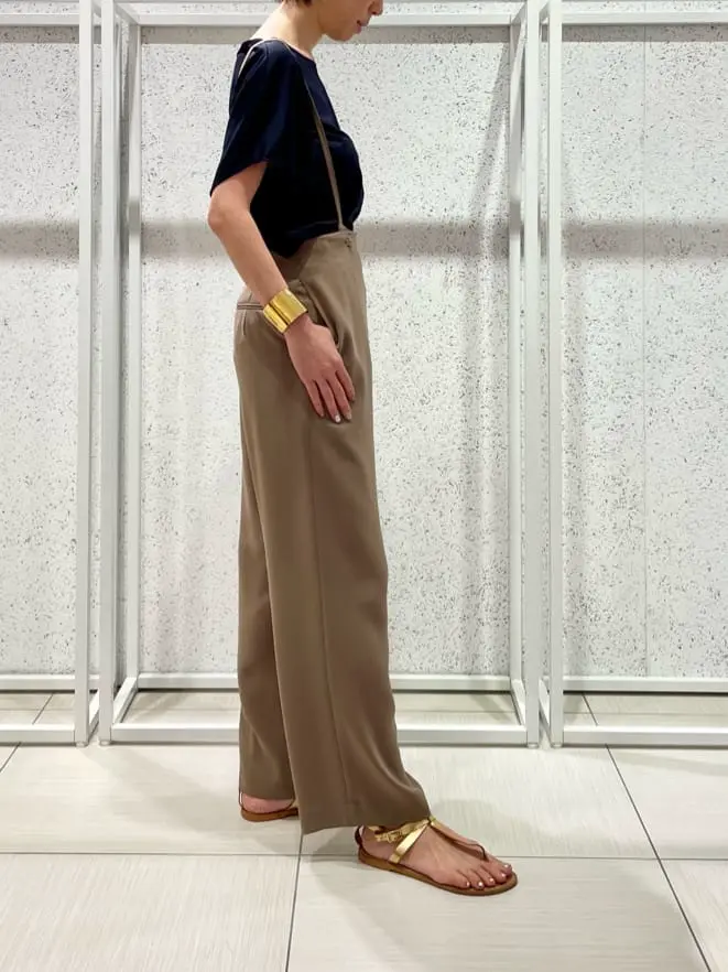 BEIGE， 柴田 コーディネート画像