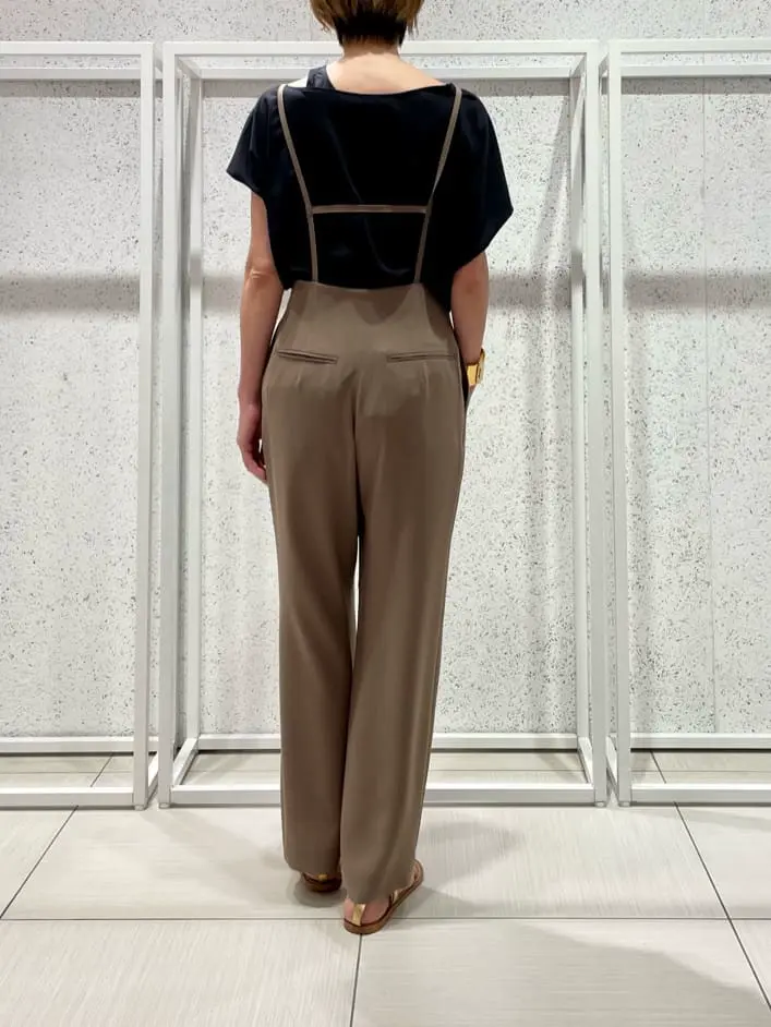 BEIGE， 柴田 コーディネート画像