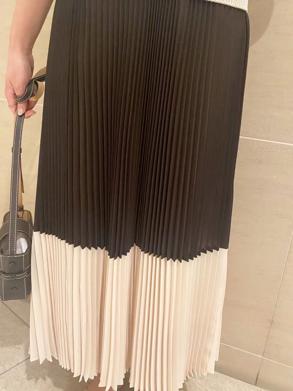 BEIGE， 須藤 コーディネート画像