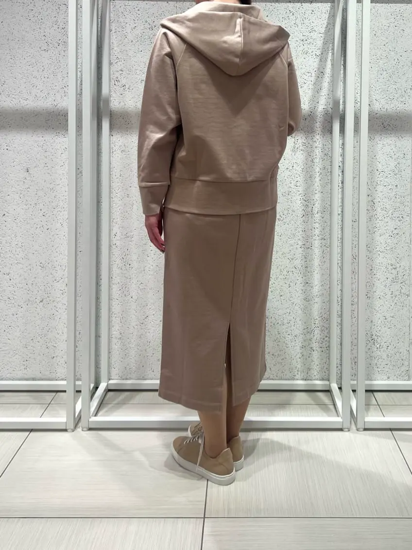 BEIGE， スタッフ コーディネート画像