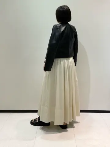 BEIGE， 藤木 コーディネート画像