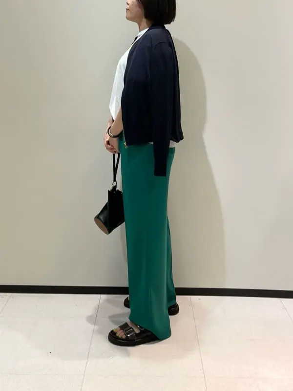 BEIGE， 藤木 コーディネート画像