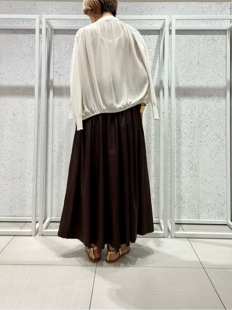 BEIGE， 柴田 コーディネート画像