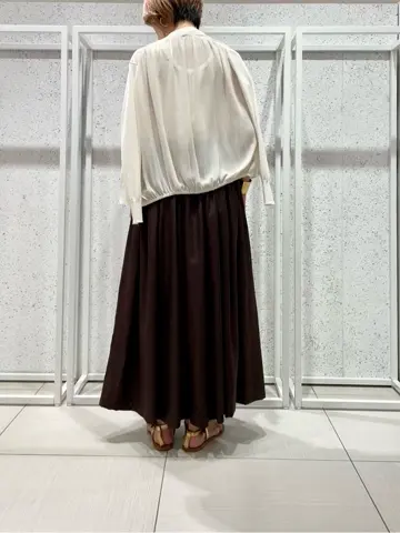 BEIGE， 柴田 コーディネート画像