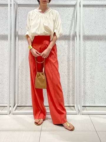 BEIGE， 柴田 コーディネート画像