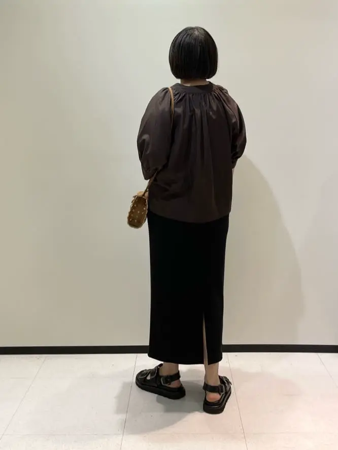 BEIGE， 藤木 コーディネート画像