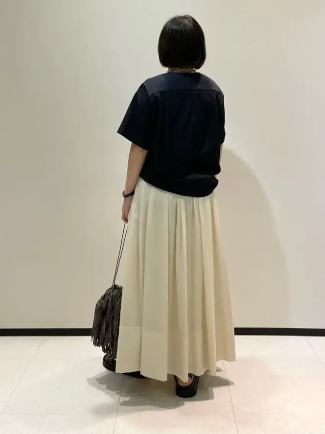 BEIGE， 藤木 コーディネート画像