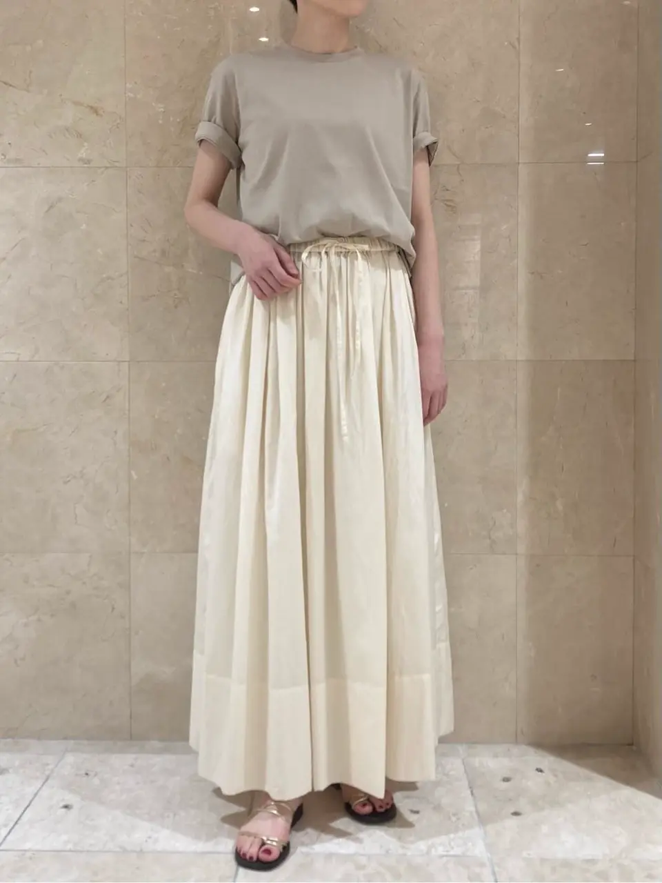 BEIGE， スタッフ コーディネート画像