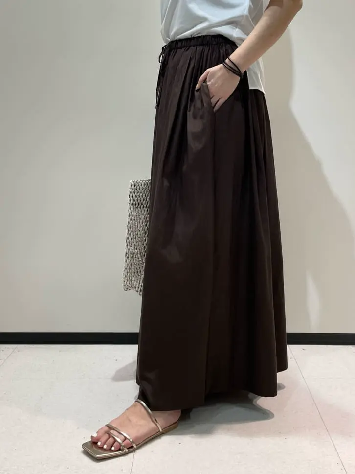 BEIGE， 藤木 コーディネート画像