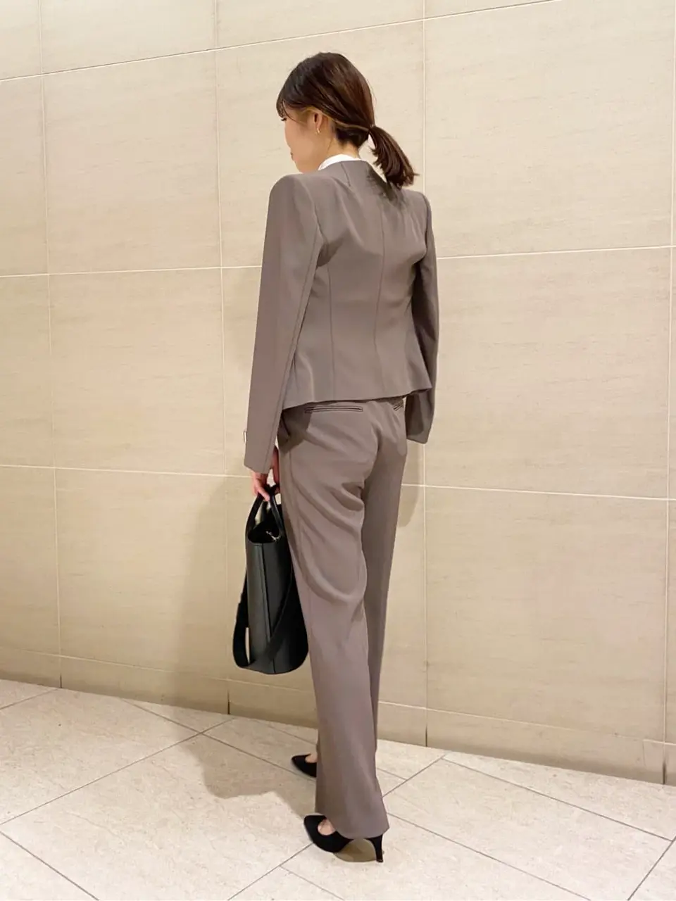 BEIGE， 須藤 コーディネート画像