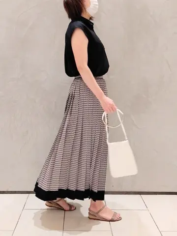 BEIGE， スタッフ コーディネート画像