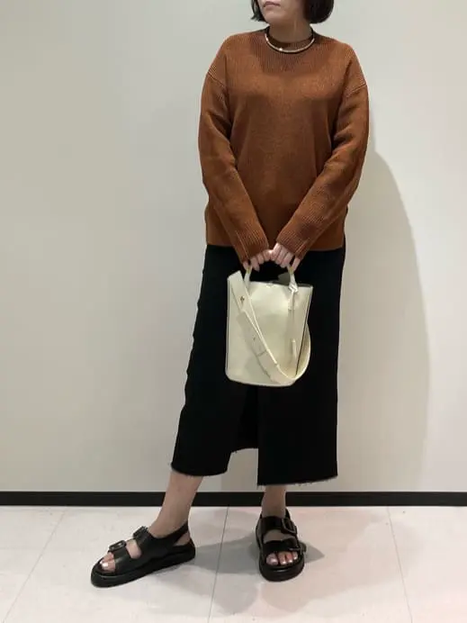 BEIGE， 藤木 コーディネート画像