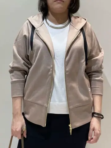 BEIGE， 藤木 コーディネート画像