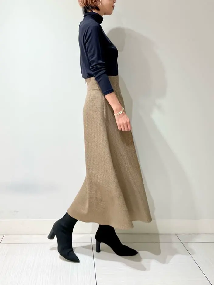 BEIGE， 柴田 コーディネート画像