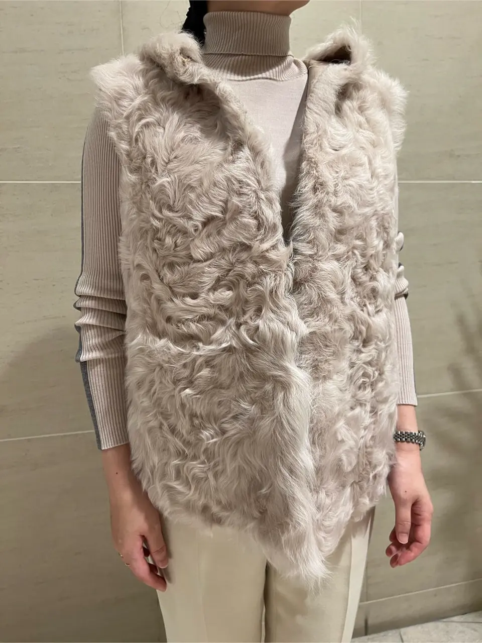 BEIGE， 毛利 コーディネート画像