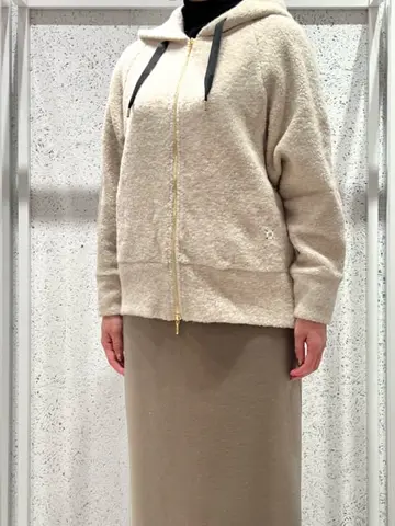 BEIGE， スタッフ コーディネート画像